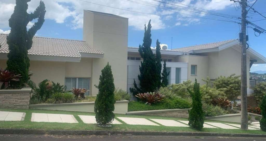 Casa de alto padrão em Atibaia - Condomínio Água Verde