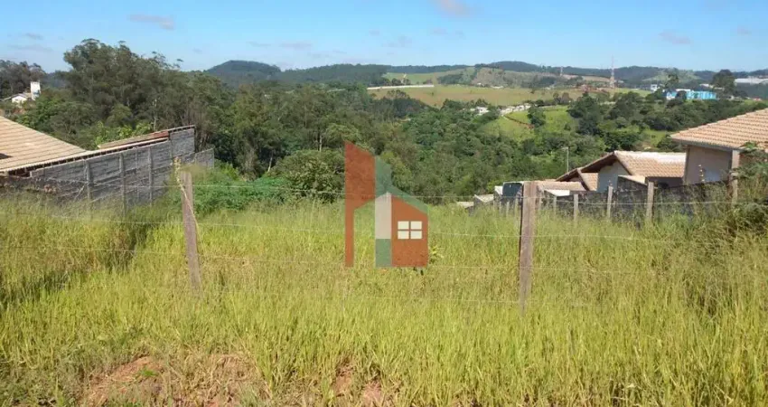 Terreno de 832m² no Belvedere, Atibaia