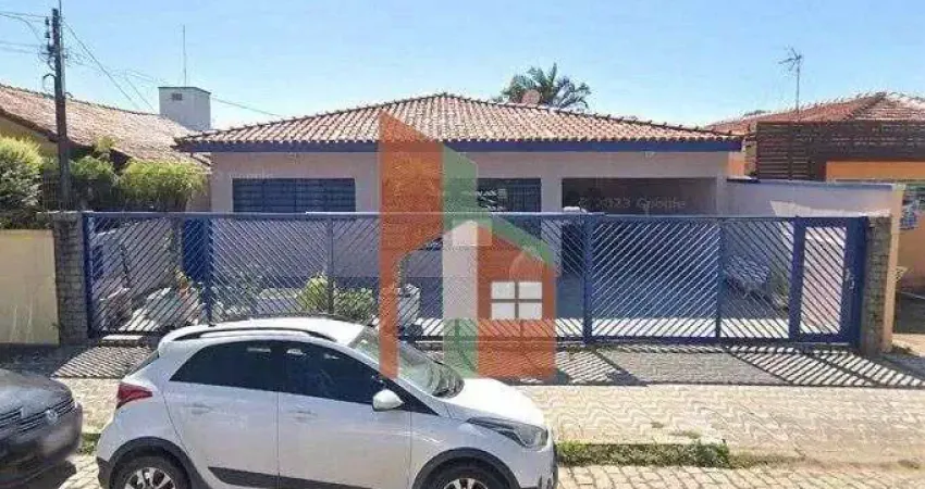 Casa c/ 3 dorm. em Atibaia, Centro