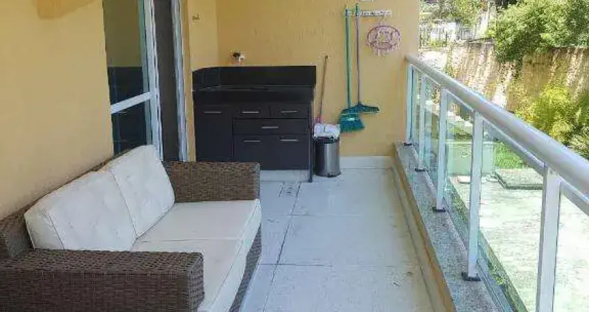 Ocean vende: Camboinhas, Flat 2 dormitórios, porteira fechada, varanda gourmet, planejados