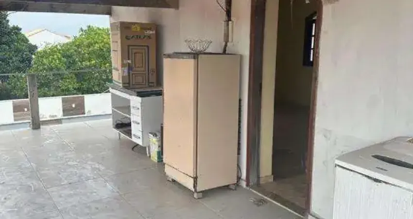 Ocean vende: Maricá, Itaipuaçu, casa inacabada 4quartos(1suíte),1quadra da praia, só a vista.