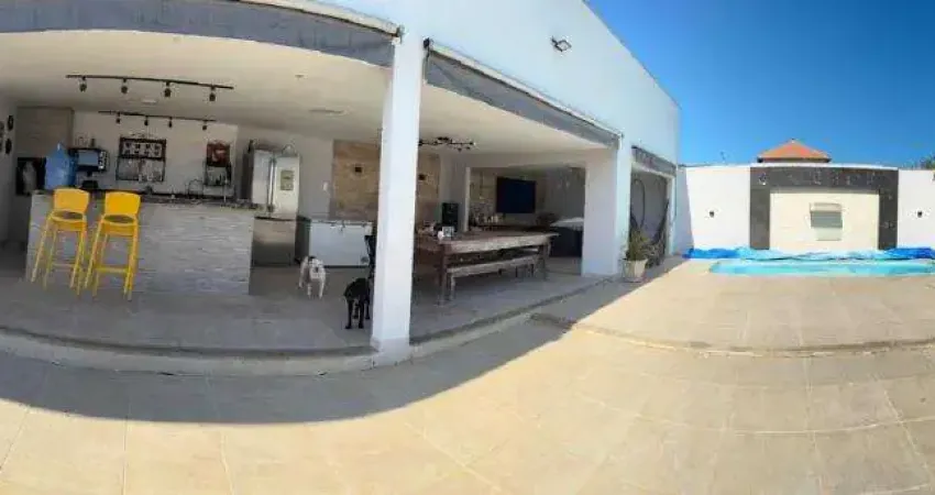 Ocean vende: Maricá, Itaipuaçu, casa 2 quartos(1suíte), área gourmet, piscina, churrasqueira.