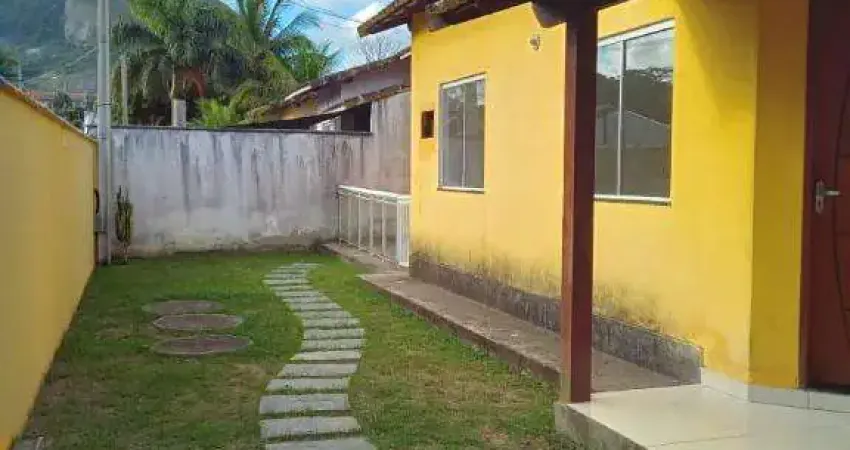 Ocean vende: Maricá, Manu Manuela, casa 2 quartos(1suíte), cozinha planejada.