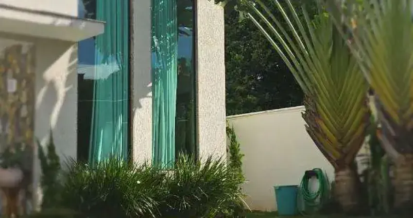 Ocean vende: Maricá, Condomínio, 3 quarto (1suite), Piscina. Anexo quarto 50 M², planejados