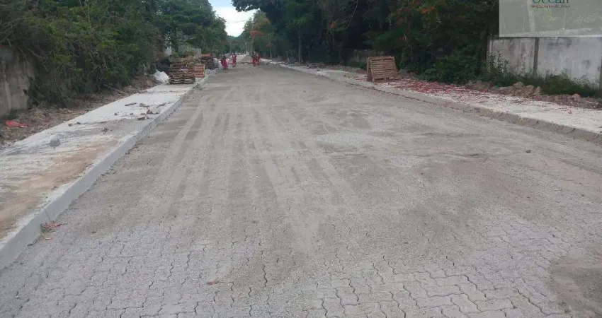 Ocean vende:  Itaocaia Valley, Maricá, terreno plano, rua pavimentada, 2.275M², escritura.