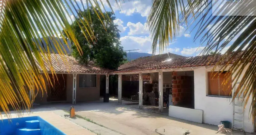 Ocean vende: São J. Imbassai, condomínio, casa 3 quartos (1suíte), piscina, edícula.