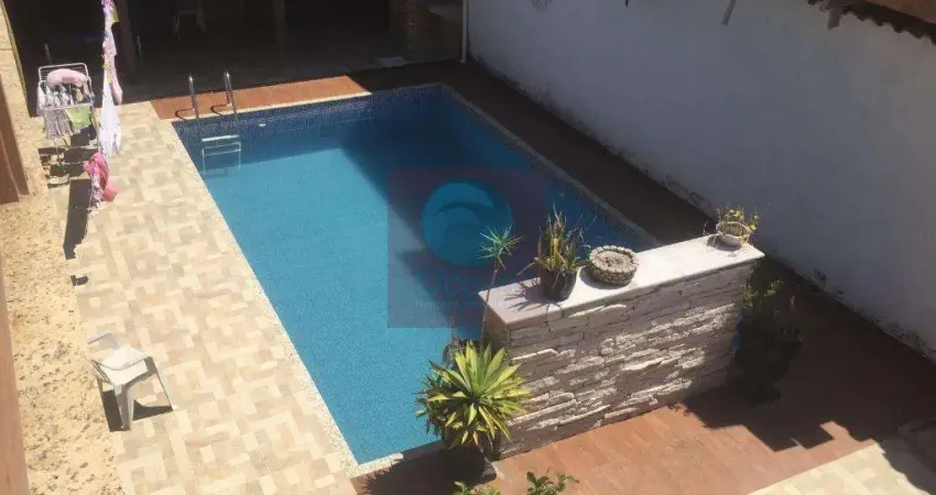 Ocean Vende:Itaipu, casa duplex em condomínio, piscina, churrasqueira, 2 suítes com varanda, sala 2