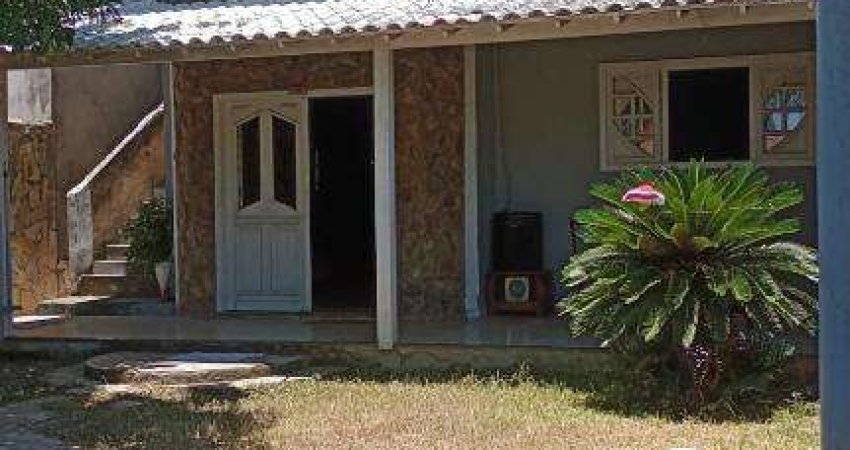 Ocean vende: Maricá, Itaipuaçu, casa 3 quartos(2suíte), closet e banheira, planejados.