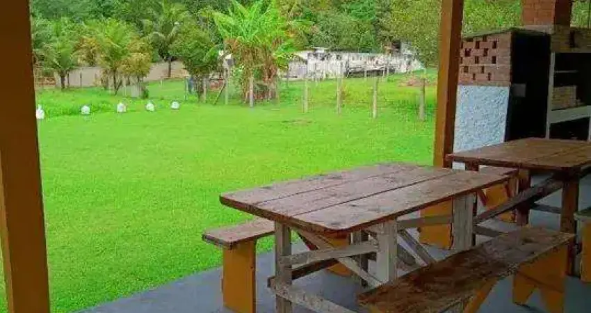 Ocean vende: Maricá, Itaocaia Valley, casa/galpão, 2 banheiros, cozinha, amplo galpão, área de lazer