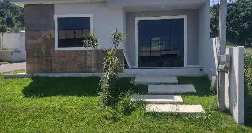 Ocean vende:  Maricá, condomínio, casa 3 quartos (1suíte), área gourmet, garagem, Cozinha americana