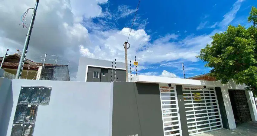 Apartamento com 2 dormitórios à venda, 54 m² por R$ 210.000,00 - Jardim Paulistano - Campina Grande/PB