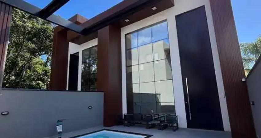 Casa nova alto padrão com piscina baln.estoril em guaratuba 3 quartos