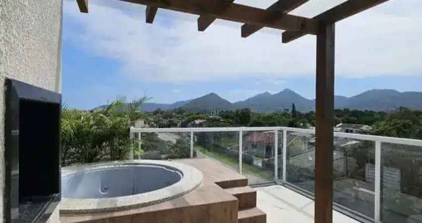 Cobertura no Balneário Flamingo em Matinhos a poucos metros do Mar.
