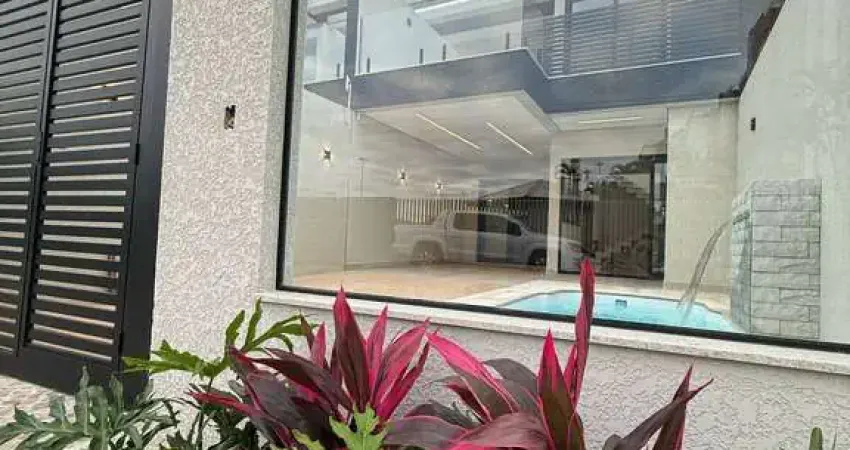 Sobrado Alto Padrão com Piscina - 3 Suítes Balneário Marajó - Matinhos-PR