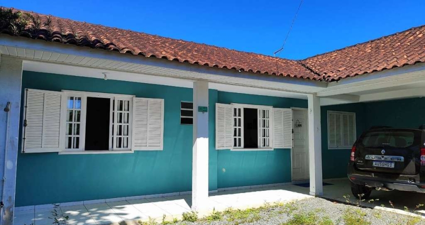 Linda CASA RESIDENCIAL 3 Quartos - Barra do Saí com PISCINA - Itapoá - SC
