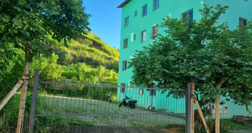 Apartamento à venda na Avenida B, Vale do Sol II, Governador Valadares