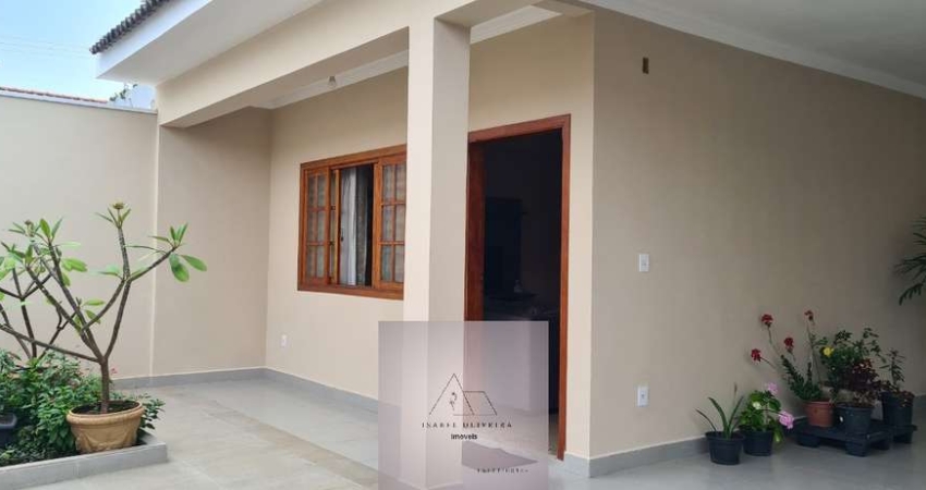 Impecável Casa à Venda em Itu-SP, Parque Residencial Presidente Médici: 3 quartos, 1 suíte, 2 salas, 4 banheiros, 4 vagas, 172,95 m².