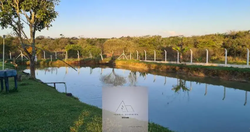 Chácara à venda em cesário lange-sp, bairro chácara três dias - 3 quartos, 1 sala, 2 banheiros, 1 vaga de garagem, 250m².