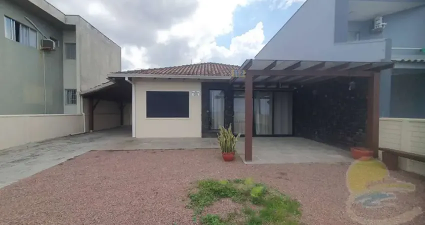 Casa a beira mar com 03 dormitórios à venda, 85,28 m² por R$1.200.000,00 Balneário Brasília, Itapoá Sc