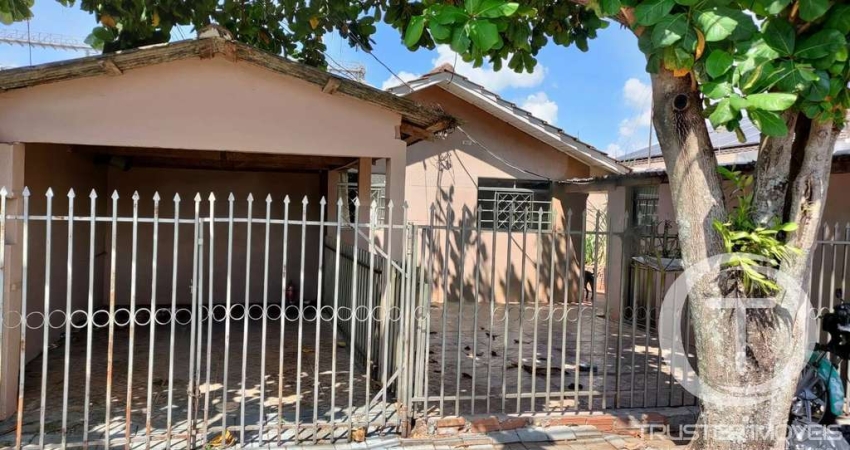 Uma Casa + duas Quitinetes a venda no Guarujá: R$ 320.000,00