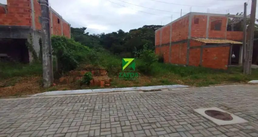 Terreno de 360m² à venda no Recanto dos Paratis, Casimiro de Abreu-RJ: Oportunidade Imperdível!