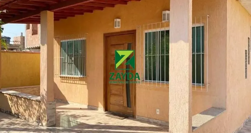 Casa linear para venda , com 02 quartos e amplo quintal no bairro São João / Casimiro de Abreu.