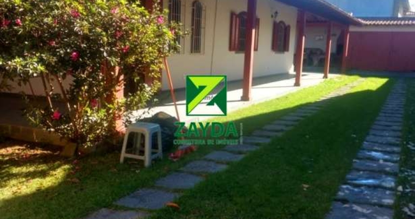 Casa à venda em Casimiro de Abreu-RJ, Bairro Peixe Dourado II - Barra de São João: 3 quartos, 1 suíte, 2 salas, 2 banheiros, 7 vagas de garagem, 0,01 m² de área