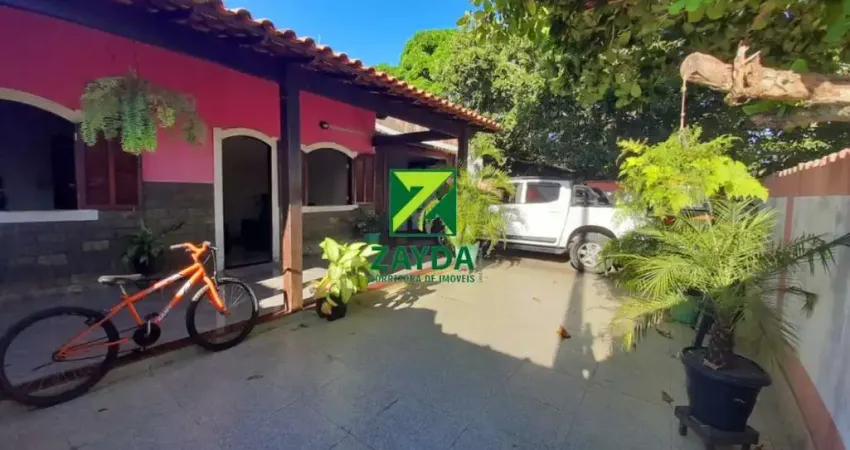 Casa à venda em Casimiro de Abreu-RJ, Vila Campo Alegre, 2 quartos, 1 suíte, 1 sala, 2 banheiros, 3 vagas, 290m².
