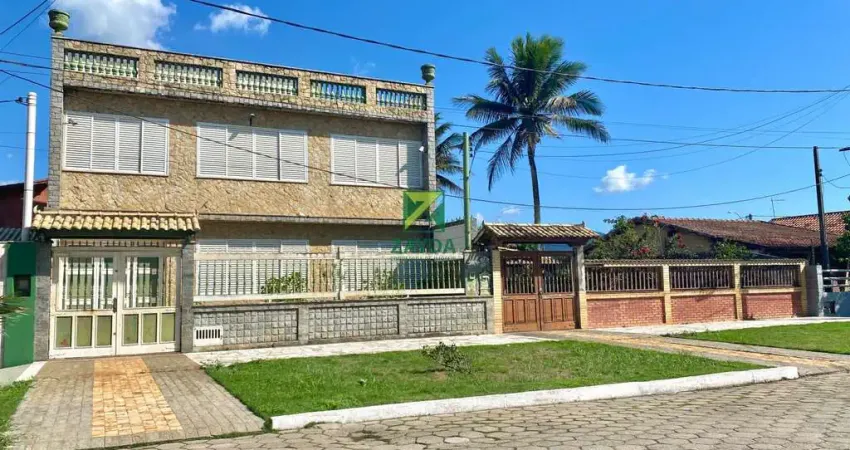 Casa de alto padrão e terreno ao lado com anexo, no Praião, Centro de Barra de São João.