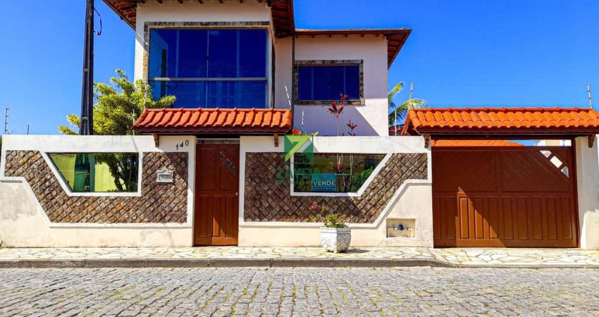 Casa à venda em Casimiro de Abreu-RJ, 4 quartos, 1 sala, 3 banheiros, 1 vaga, 10,00 m², Vila Nova. Aproveite!