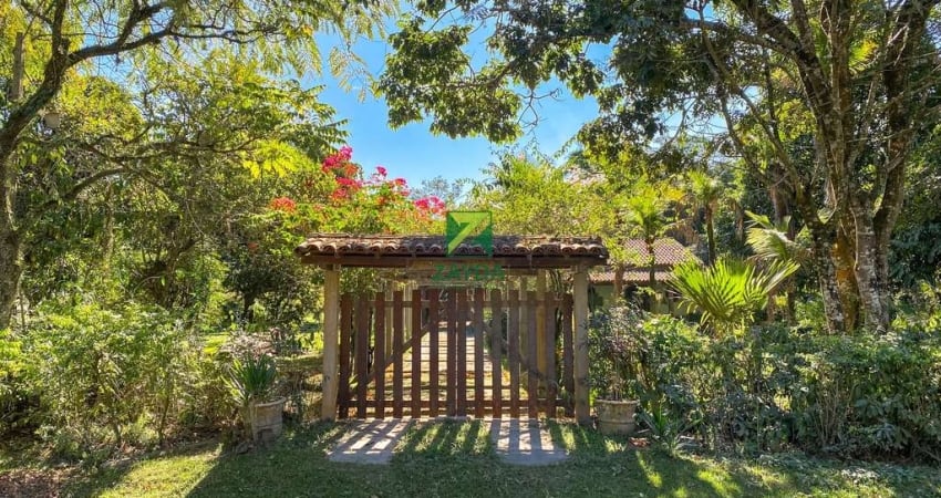 Chácara à venda em Cabo Frio-RJ, Unamar (Tamoios) com 800m² de terreno