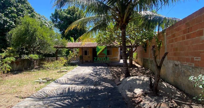 Casa linear com amplo quintal  de 372m² à venda em Jardim Miramar - Rio das Ostras