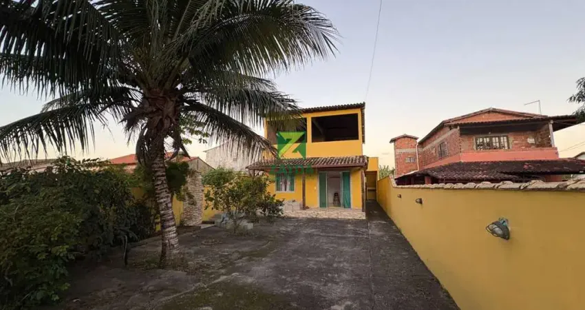 Casa à venda no Peixe Dourado II: 2 quartos, 2 banheiros, 2 vagas de garagem, amplo quintal! Bairro seguro e tranquilo