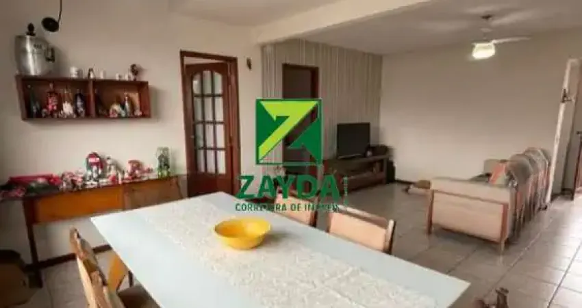 Excelente Localização: Casa espaçosa e anexo próxima de Comércio e Praias de Rio das Ostras - Oportunidade