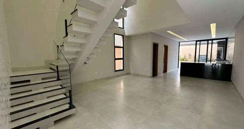 Luxuoso sobrado com três suítes e piscina no Jardim Atlântico