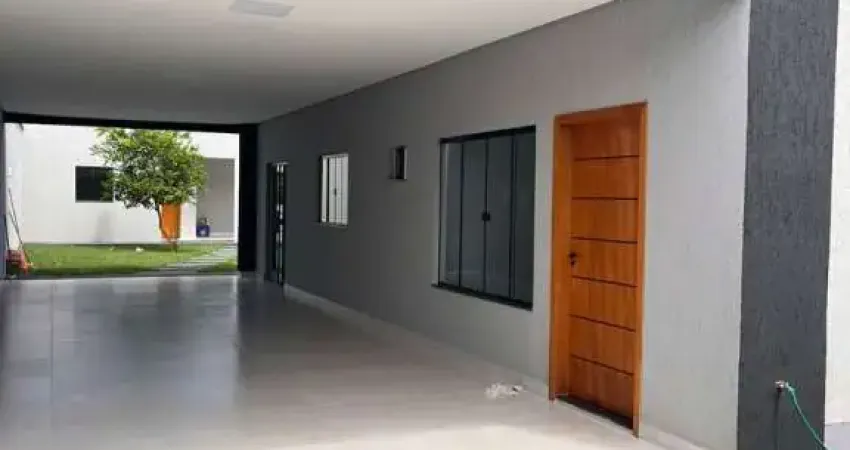Casa à venda com 3 quartos, sendo 1 suíte de 180,00 m² no Setor Ponta Kayana.