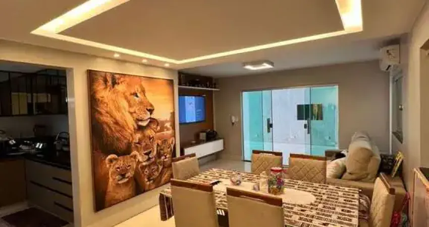Casa à Venda na Cidade Jardim, com 3 quartos sendo 2 suítes, 171,00 m²