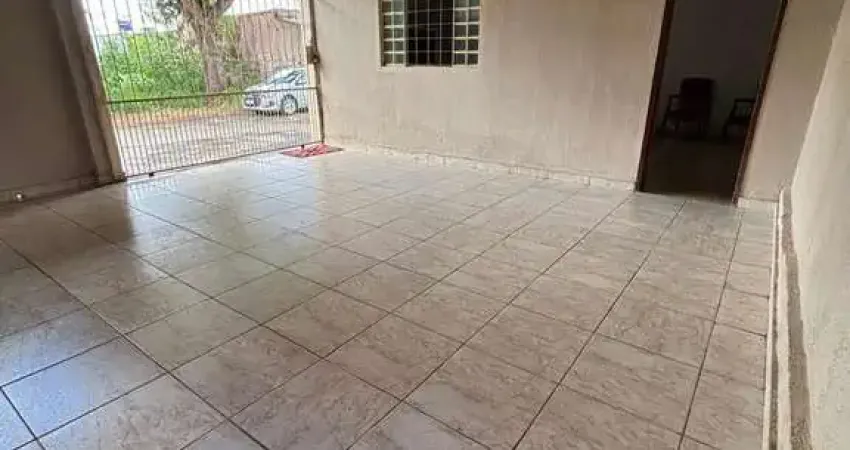 Casa à Venda com 3 quartos, sendo 1 suíte de 178,00 m² no Resid. Monte Carlo