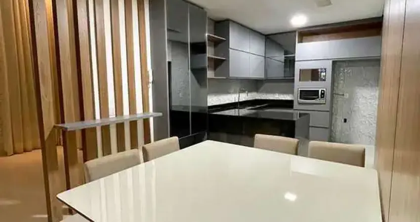 Casa á venda sendo 3 quartos, 1 suíte, 2 banheiros, 2 vagas de estacionamento.