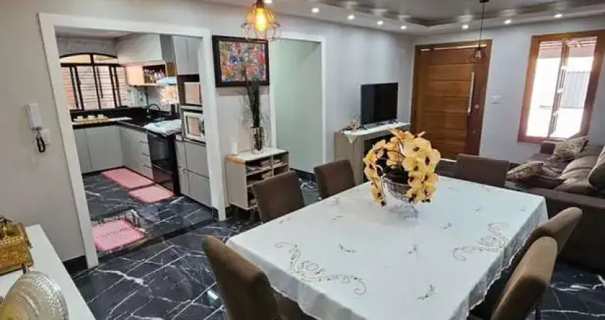 Casa 3 quartos, sendo 1 suíte, 172m²  na Vila Mariana - Aparecida de Goiânia