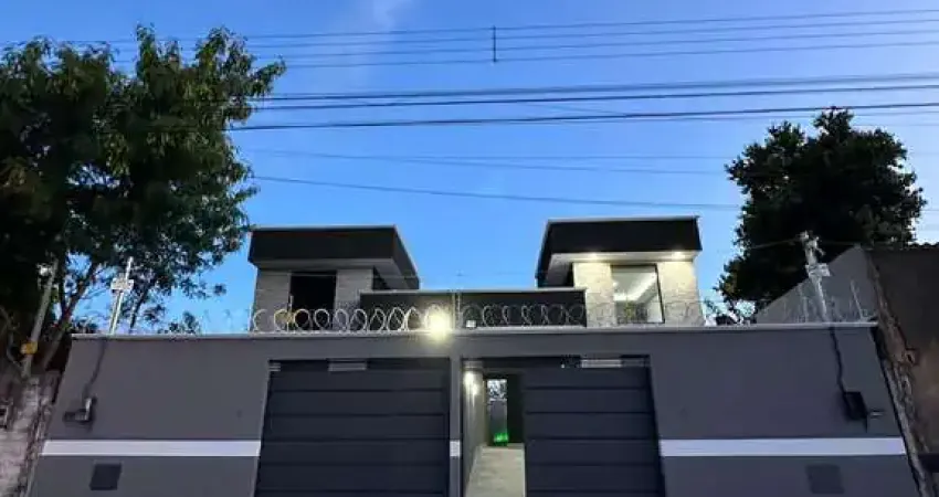 Casa à Venda com 3 quartos, sendo 1 suíte, de 100,00m²  no Jardim Cristalino