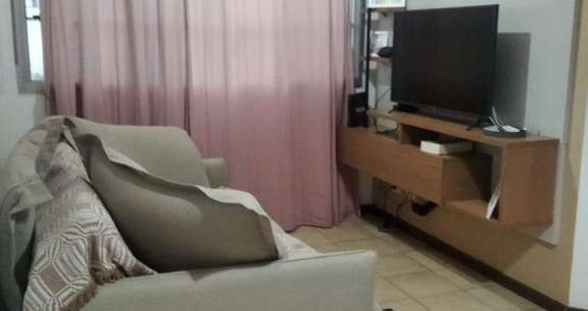 Apartamento na Avenida Universitária sendo 2 quartos e 2 banheiros