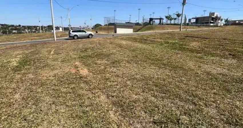 Lote à venda de 215,48 m² no Jardins Versalhes - Ap. Goiânia.