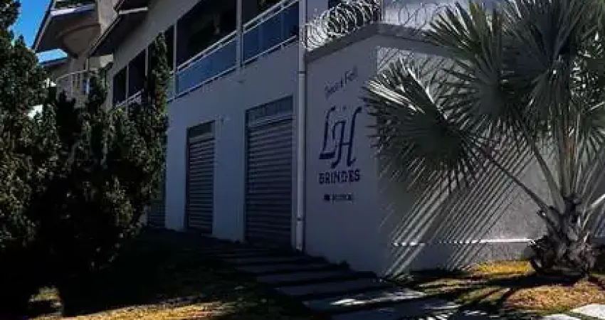 Sobrado à venda no setor gentil meireles de 473,00m², com 7 salas comerciais.