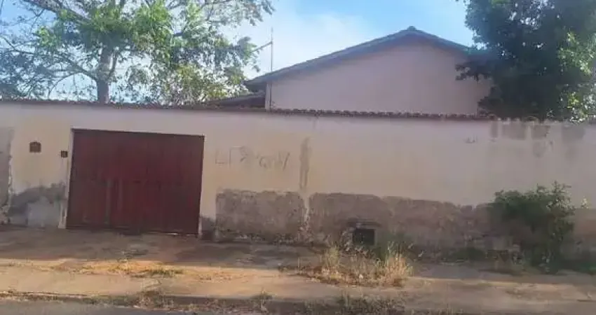 Casa com 3 quartos à venda na Rua L 12, Papillon Park, Aparecida de Goiânia