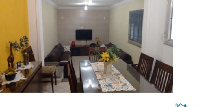 Imperdível Casa à Venda em São Paulo-SP, no Jardim Sapopemba: 4 quartos, 3 salas, 4 banheiros, 2 vagas, 200m². Confira!