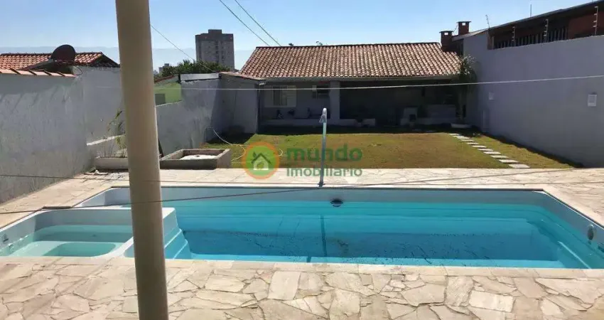 Casa com 3 quartos à venda na Rua Professor Jayme Pereira Viana, 119, Bosque da Saúde, Taubaté