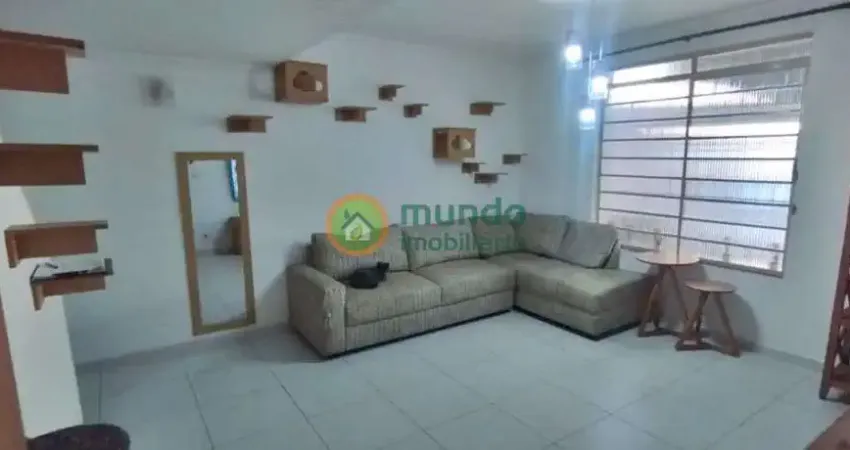 Casa com 3 quartos à venda na Rua Doutor João Ortiz Monteiro, 97, Centro, Taubaté