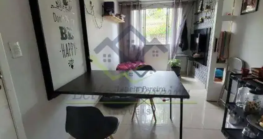 Apartamento com 2 dormitórios à venda, 42 m² por R$ 190.000,00 - Jardim Dayse - Ferraz de Vasconcelos/SP