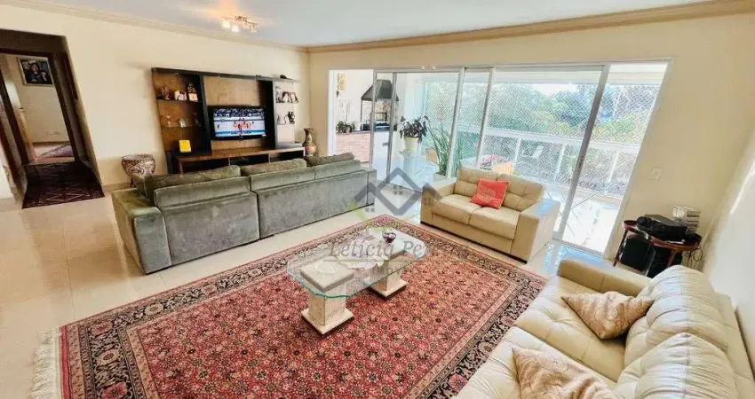 Apartamento com 3 dormitórios à venda, 181 m² por R$ 2.250.000,00 - Alphaville Conde I - Barueri/SP